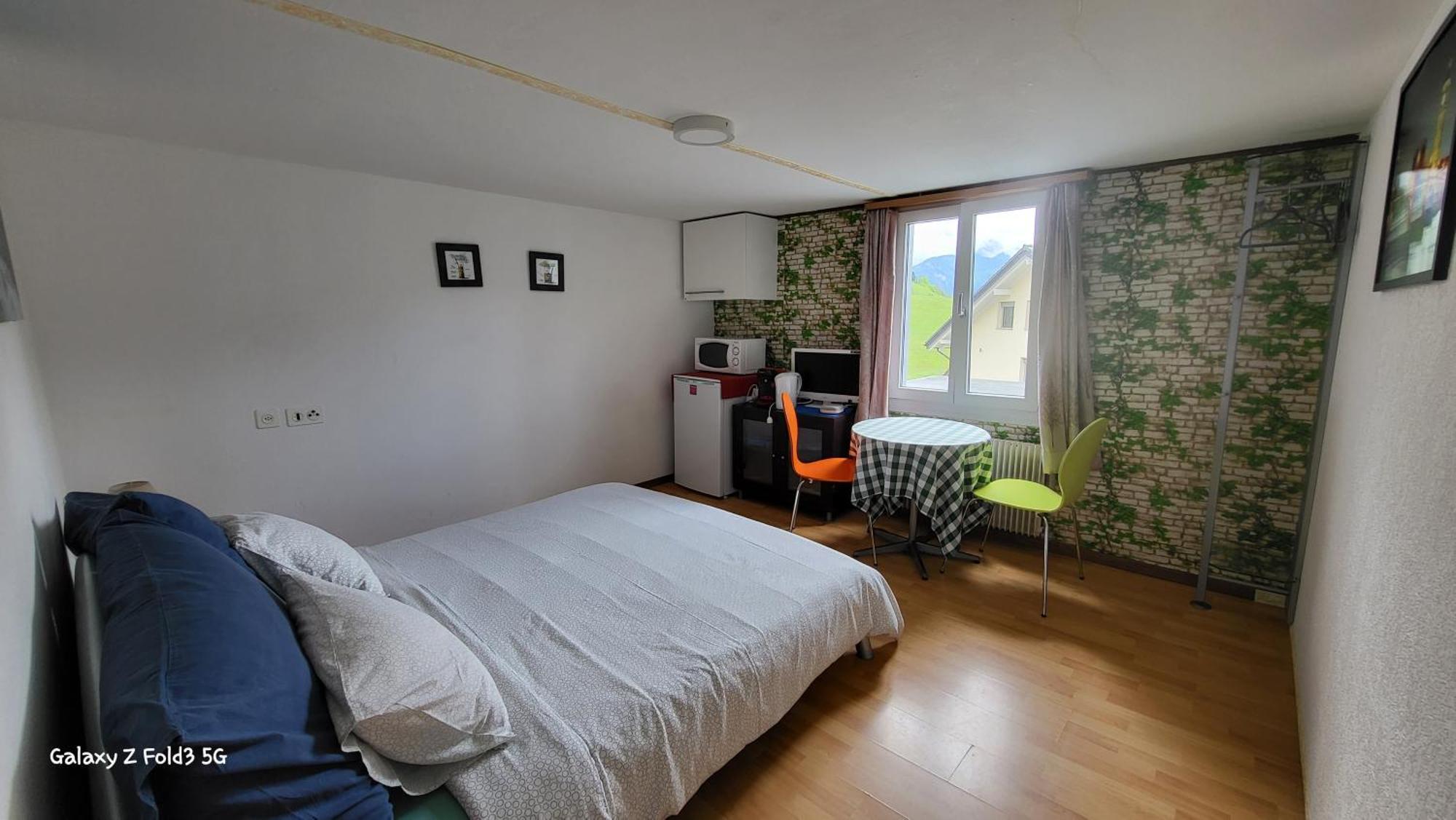 Buongustaio Fereinzimmer Room Inside A Flat Morschach Chambre photo